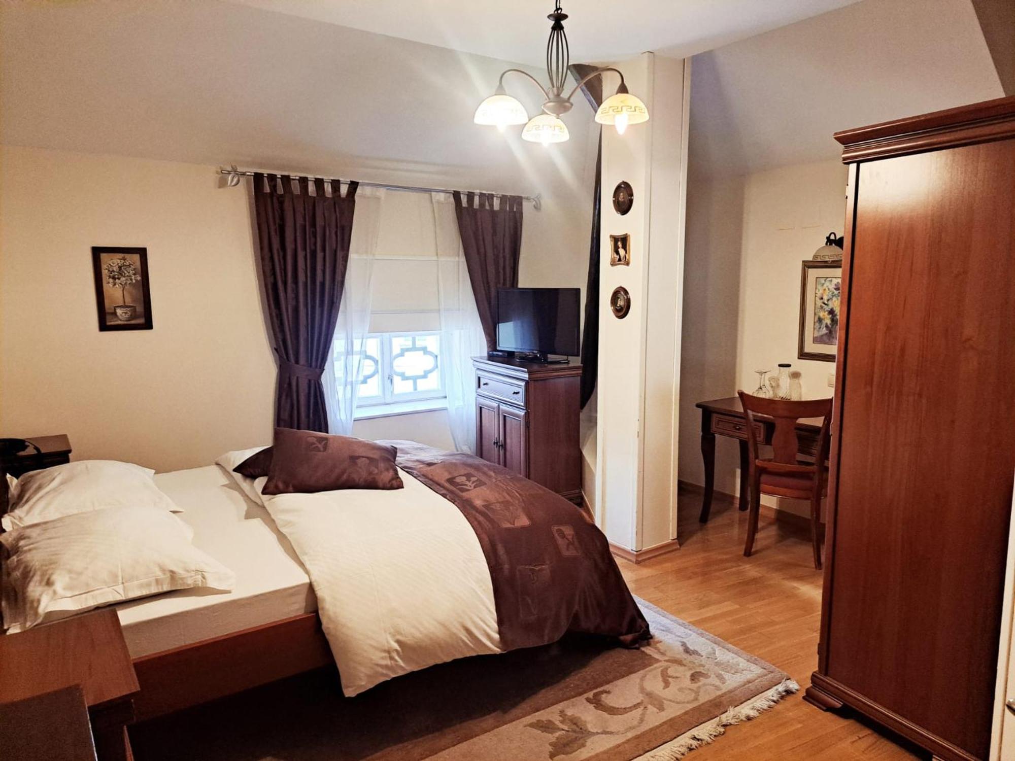 Hotel Livadic Samobor Exteriör bild